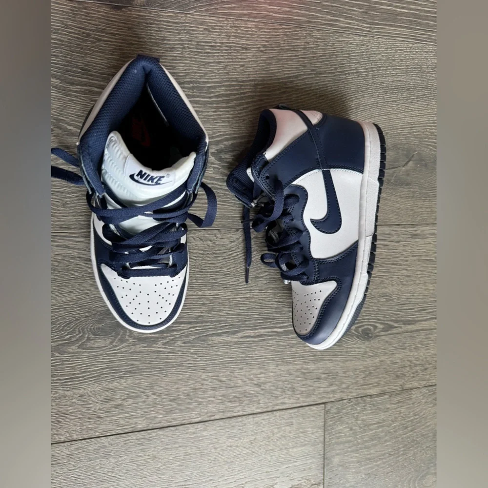 Nike Dunk High GS 'Midnight Navy' Size 4